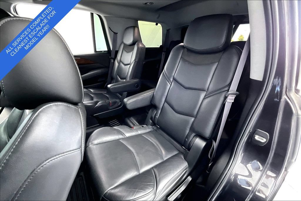 Used 2017 Cadillac Escalade Premium Luxury AWD/4WD image 34