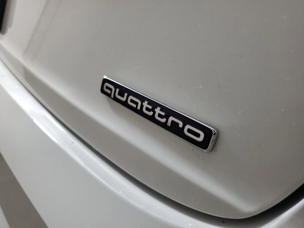 Used 2023 Audi Q8 Prestige AWD/4WD image 7