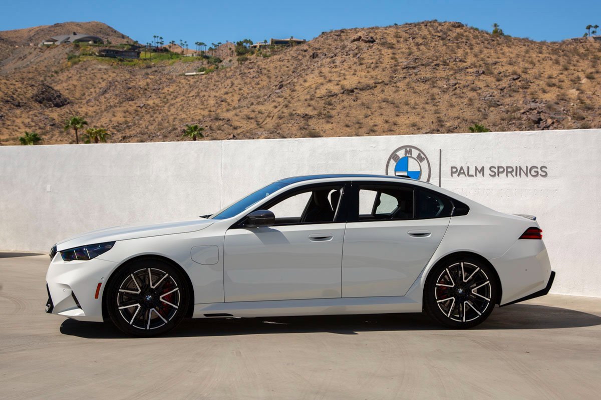 New 2026 BMW M5 image 3