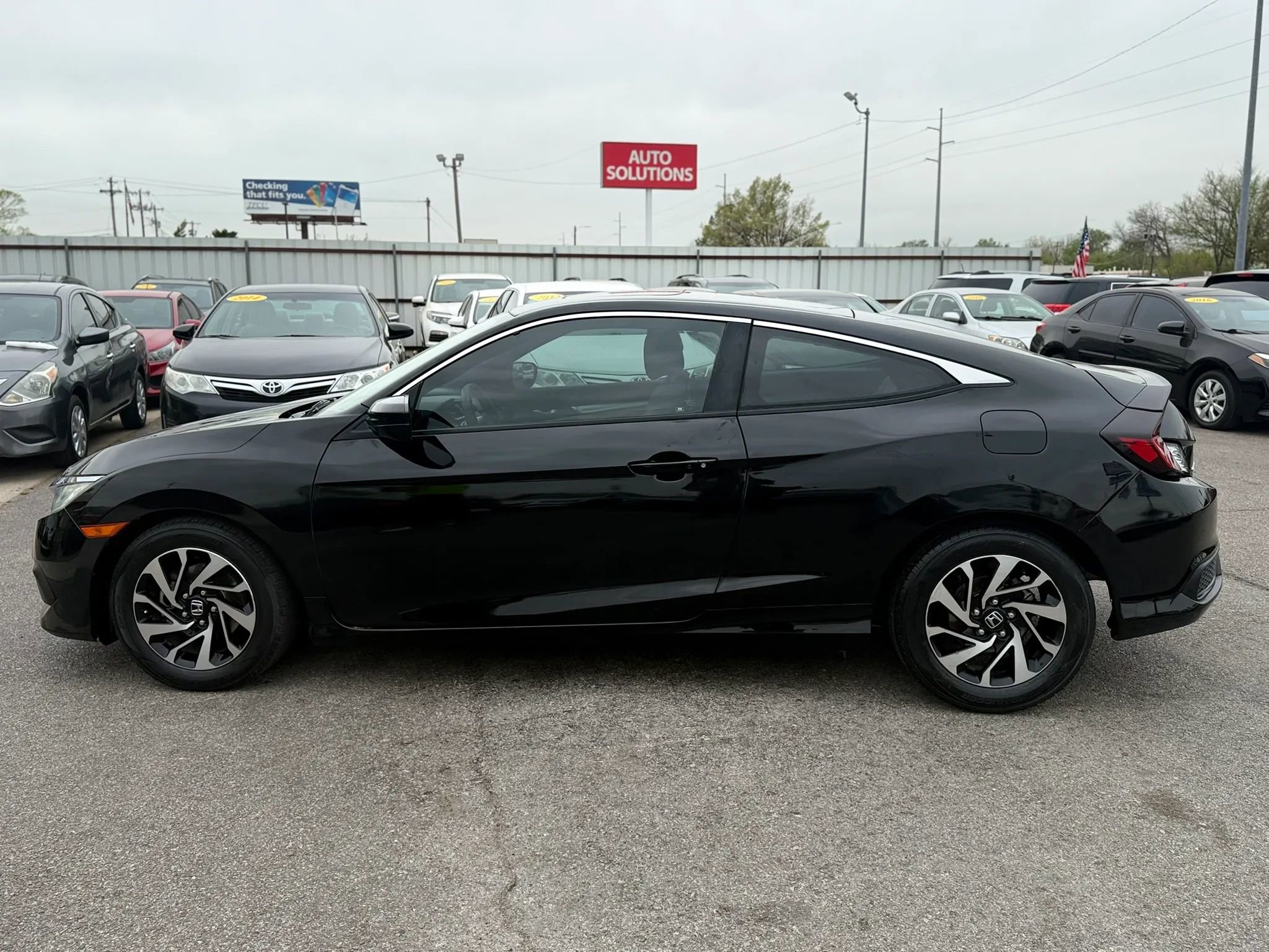 Used 2018 Honda Civic LX-P image 11