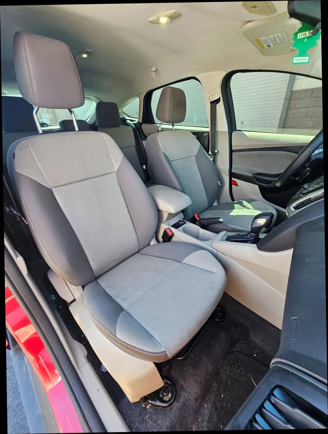 Used 2012 Ford Focus SE image 22