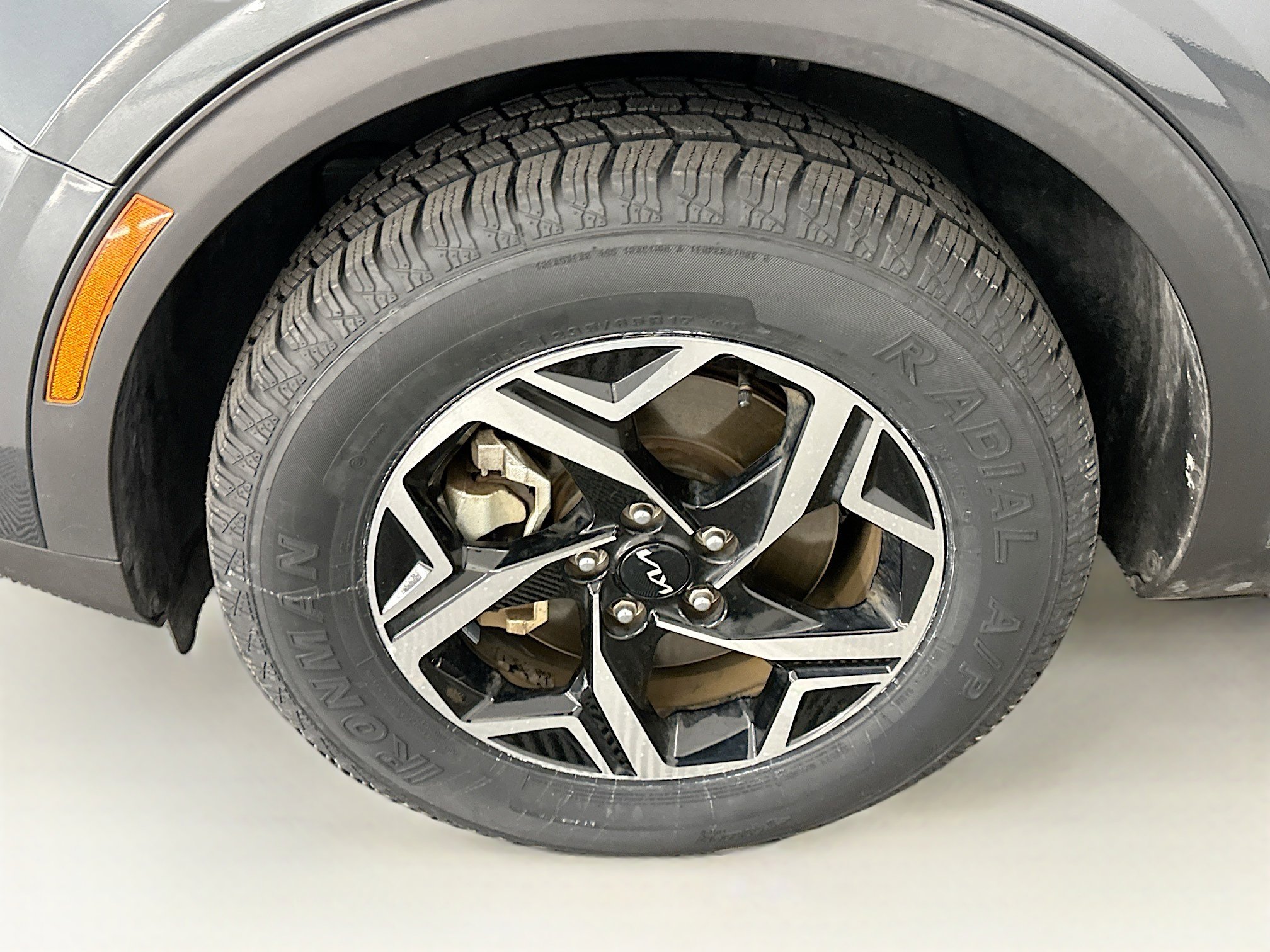 Used 2024 Kia Sportage LX image 11