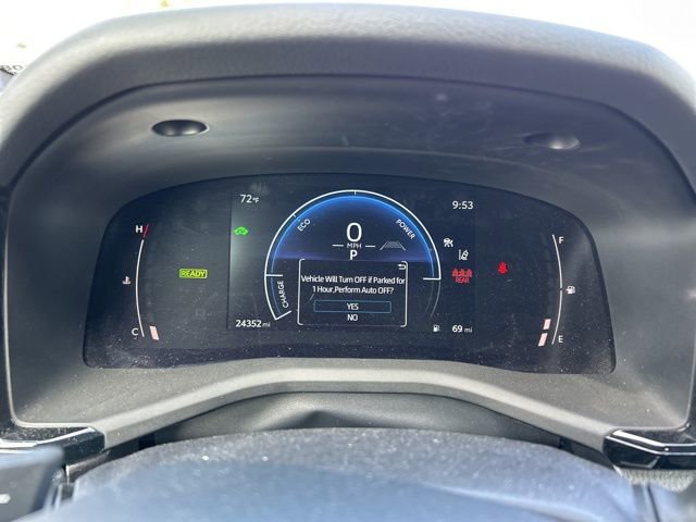 Used 2025 Toyota Camry SE image 11