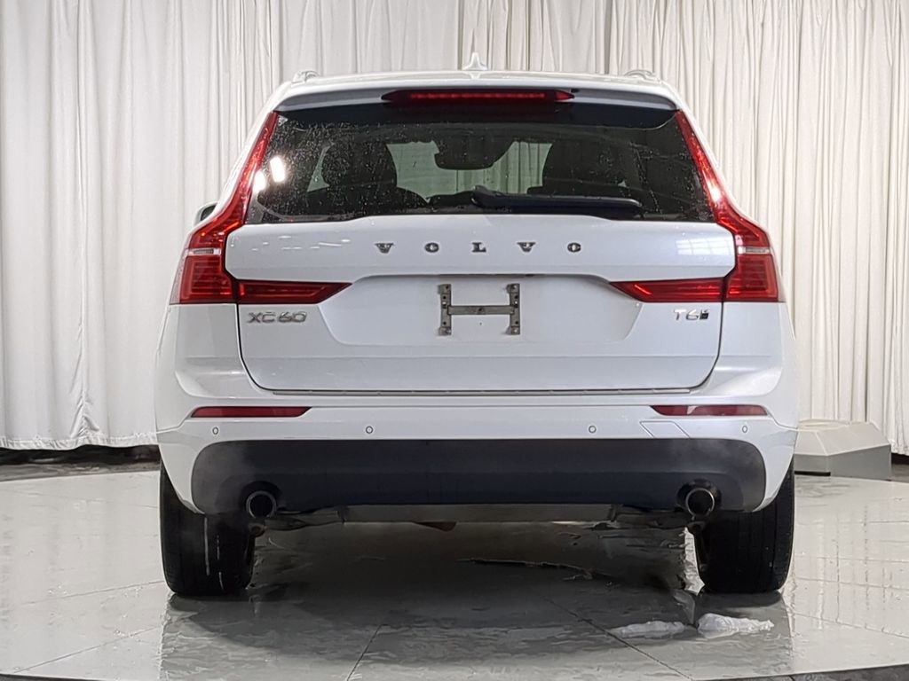 Used 2020 Volvo XC60 T6 Momentum image 13