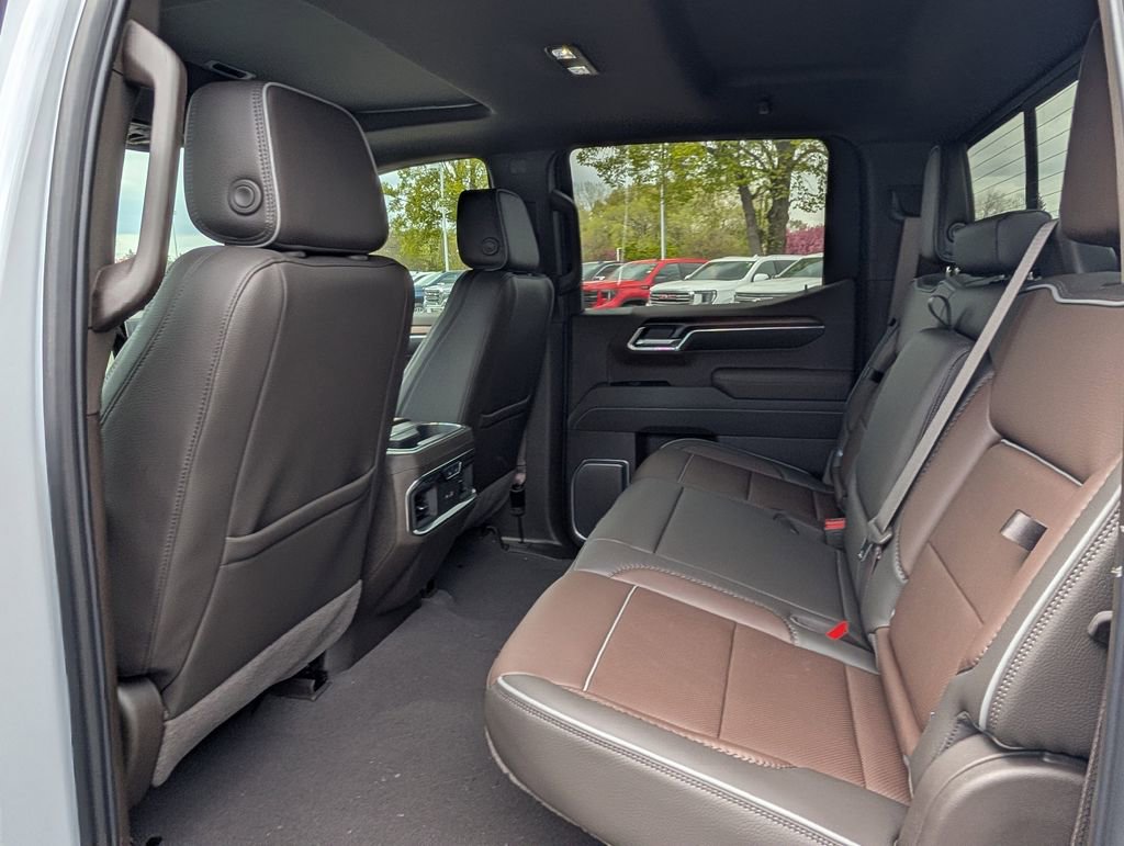 New 2026 GMC Sierra 1500 Denali w/ Denali Reserve Package AWD/4WD image 34