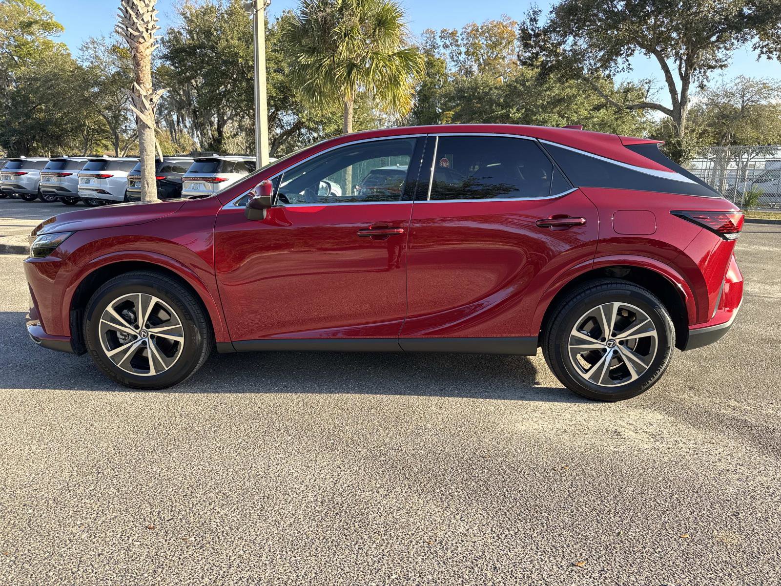 Certified 2025 Lexus RX 350 FWD image 6