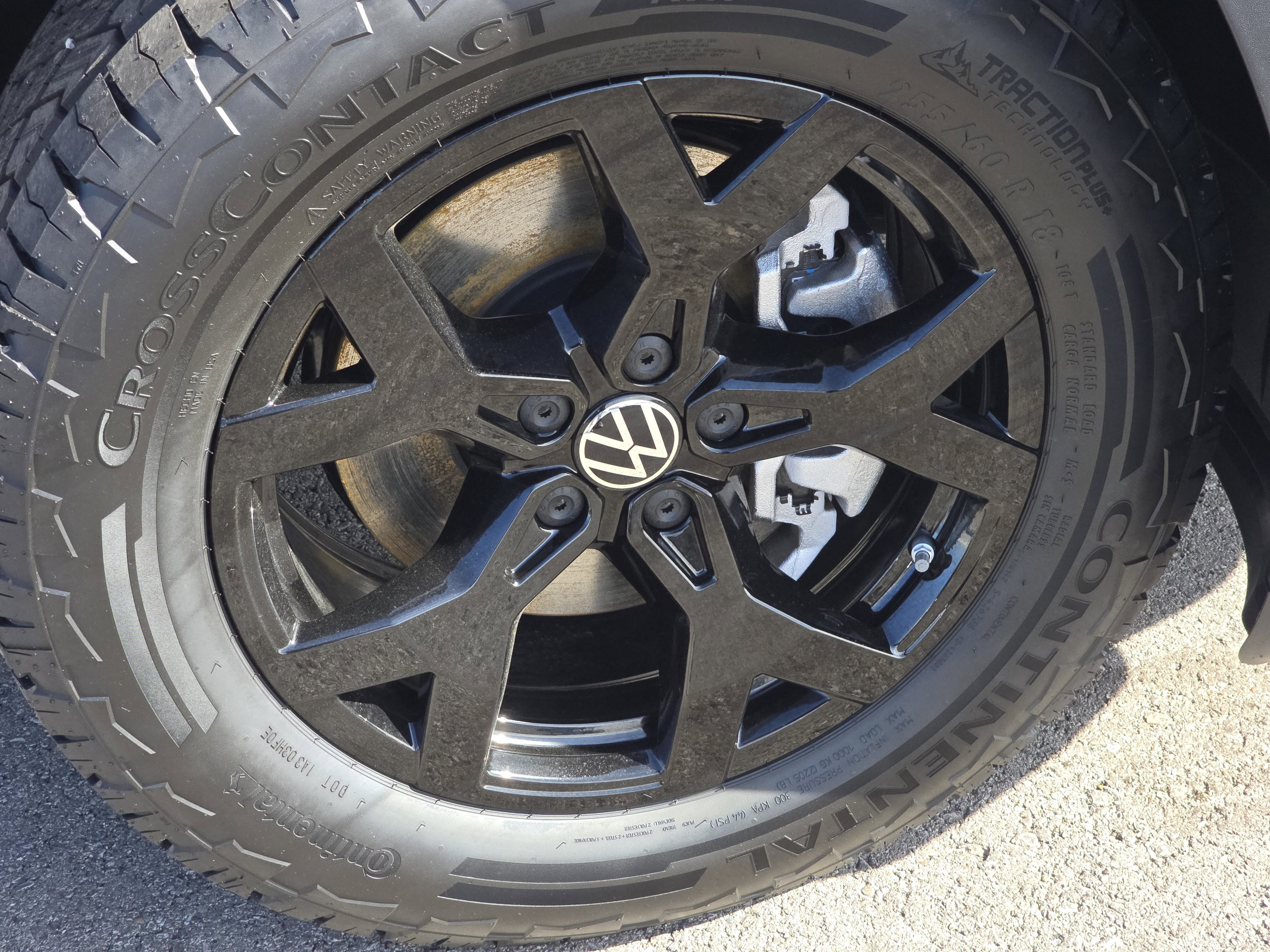 New 2026 Volkswagen Atlas Peak Edition image 14