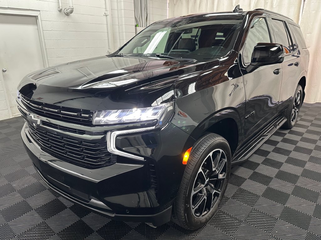 Used 2022 Chevrolet Tahoe RST w/ Luxury Package AWD/4WD image 4