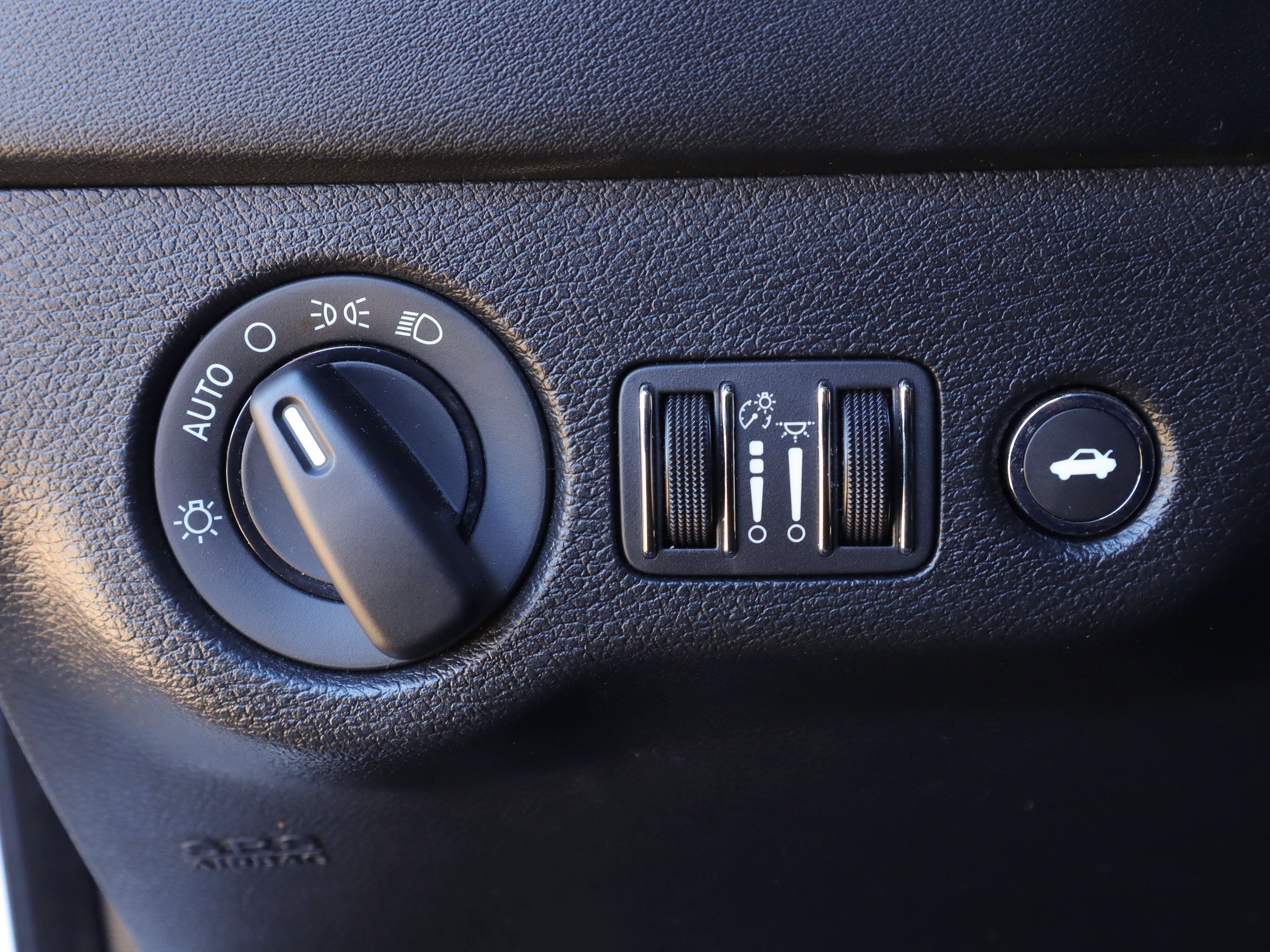 Used 2022 Dodge Charger SRT Hellcat w/ Harman/Kardon Audio Group image 19