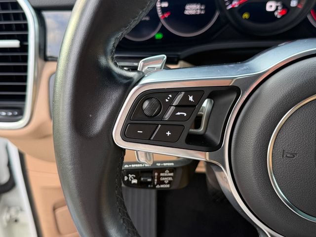Used 2019 Porsche Cayenne AWD/4WD image 16
