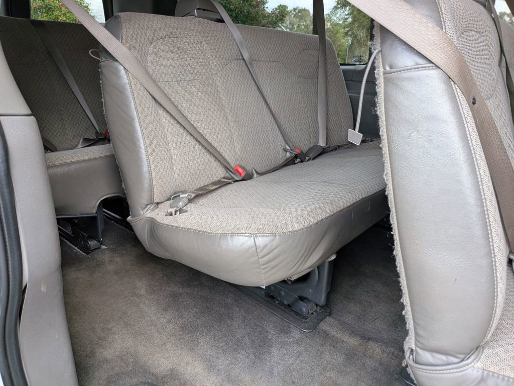 Used 2019 Chevrolet Express 3500 LT w/ LT Preferred Equipment Group image 23