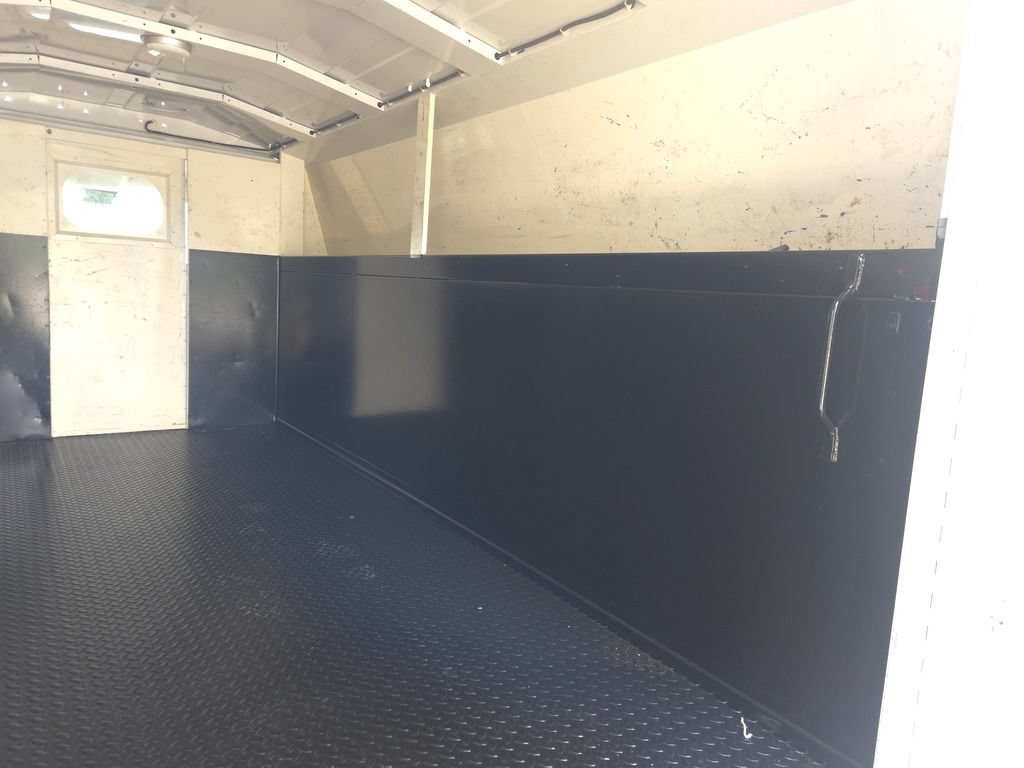 Used 2019 Chevrolet Express 3500 RWD image 12