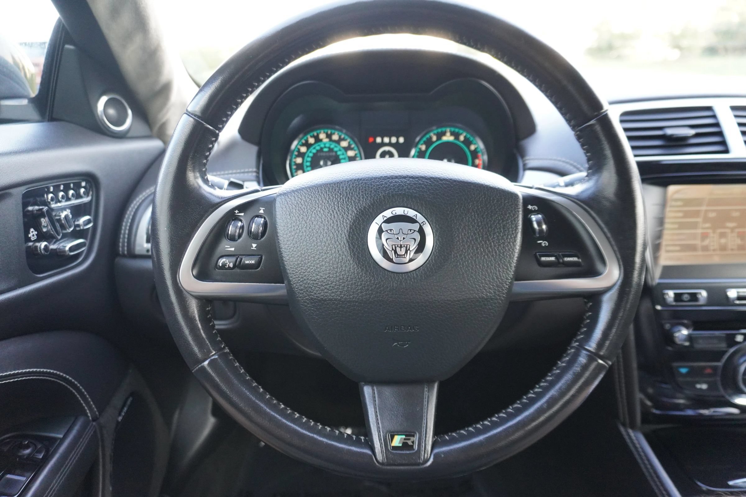 Used 2012 Jaguar XKR R RWD image 21