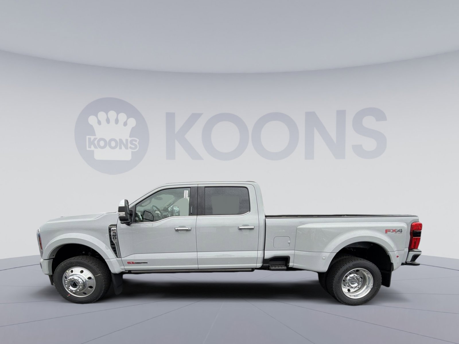 New 2026 Ford F450 Platinum w/ Platinum Plus Package image 2