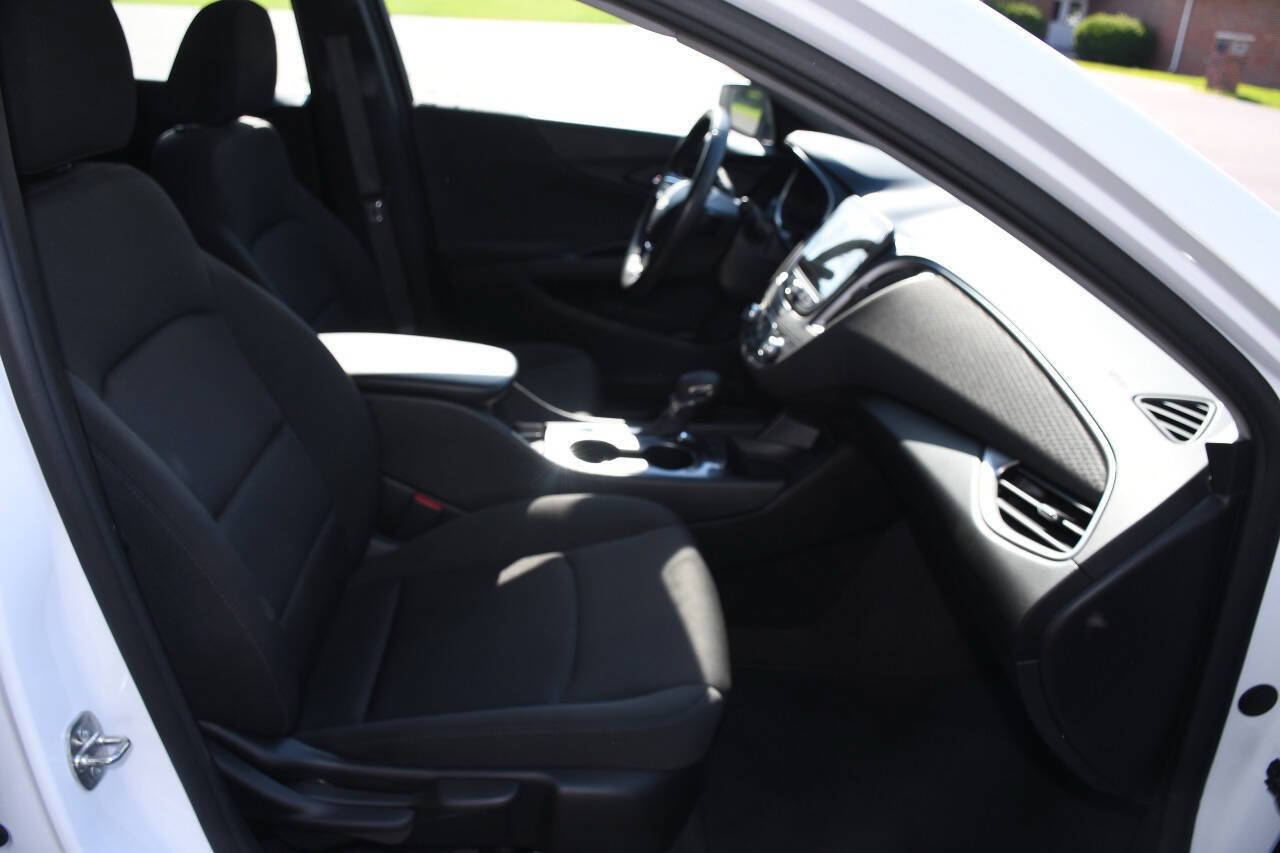 Used 2021 Chevrolet Malibu RS FWD image 20
