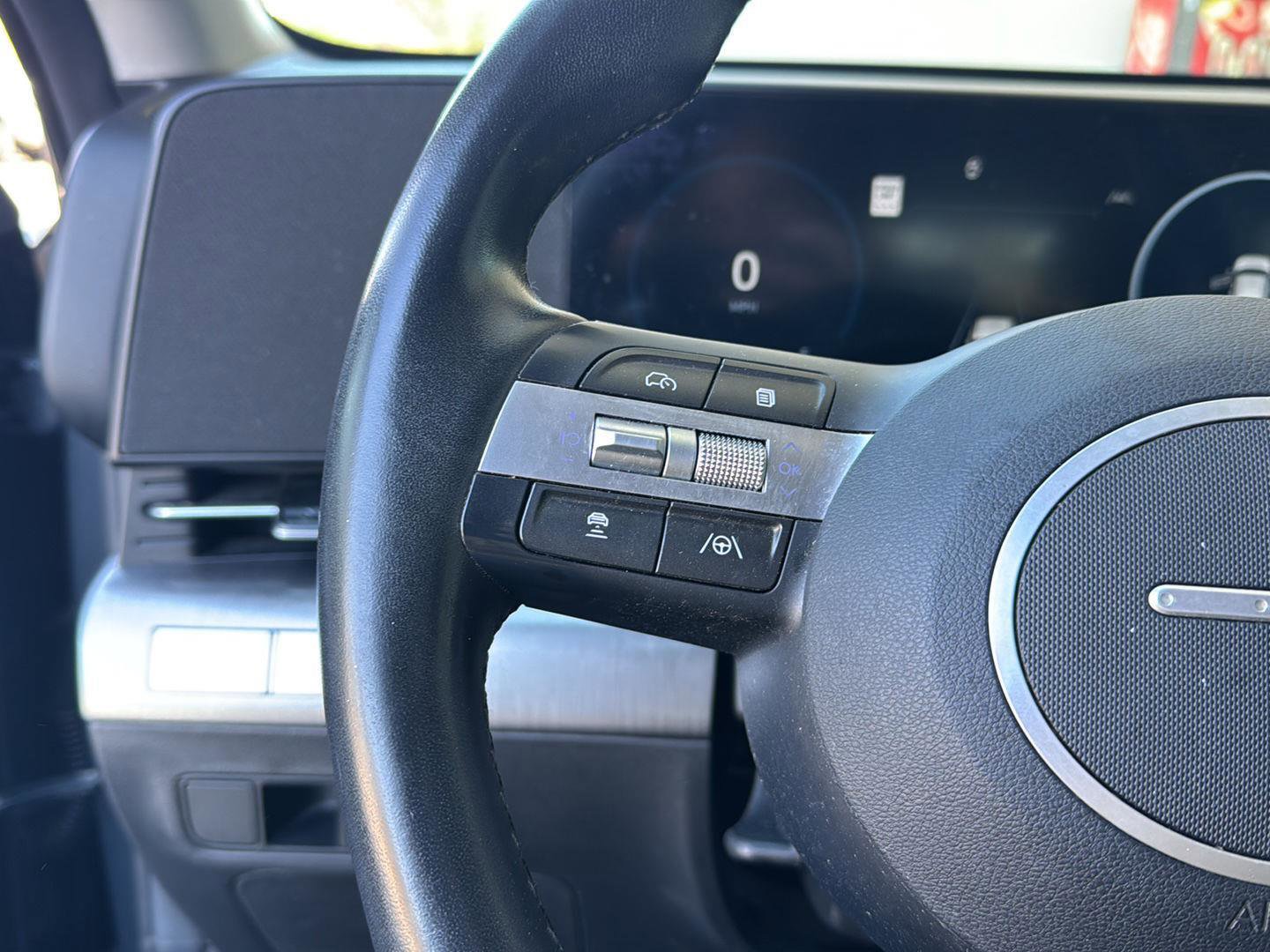 Used 2024 Hyundai Kona SEL w/ Convenience Package image 18