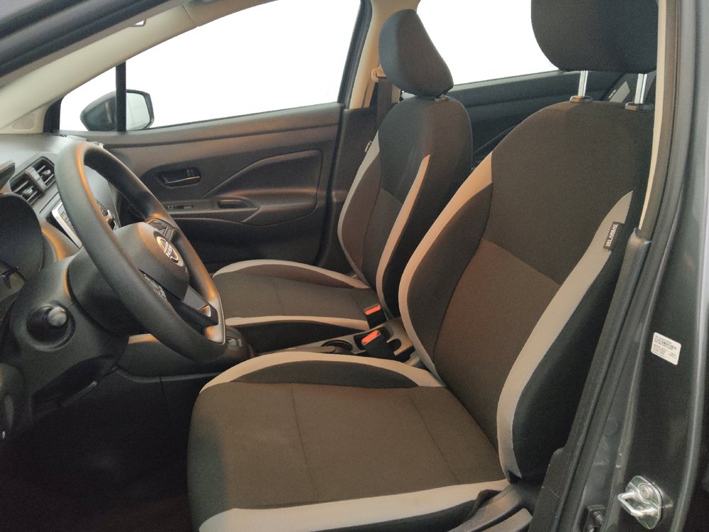 Used 2025 Nissan Versa S FWD image 17