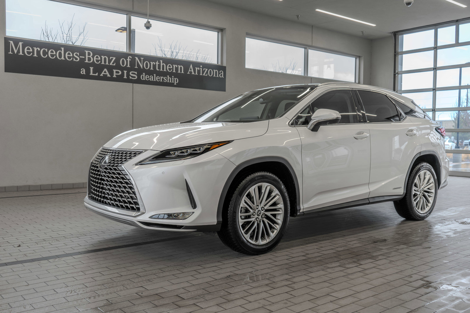 Used 2021 Lexus RX 450h AWD w/ Luxury Package image 3