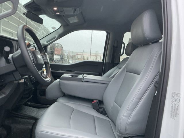 New 2026 Ford F550 4x4 Crew Cab image 17