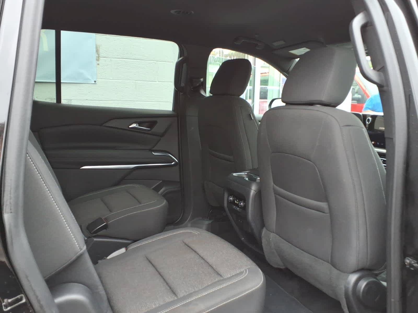 Used 2024 Chevrolet Traverse LT AWD/4WD image 22