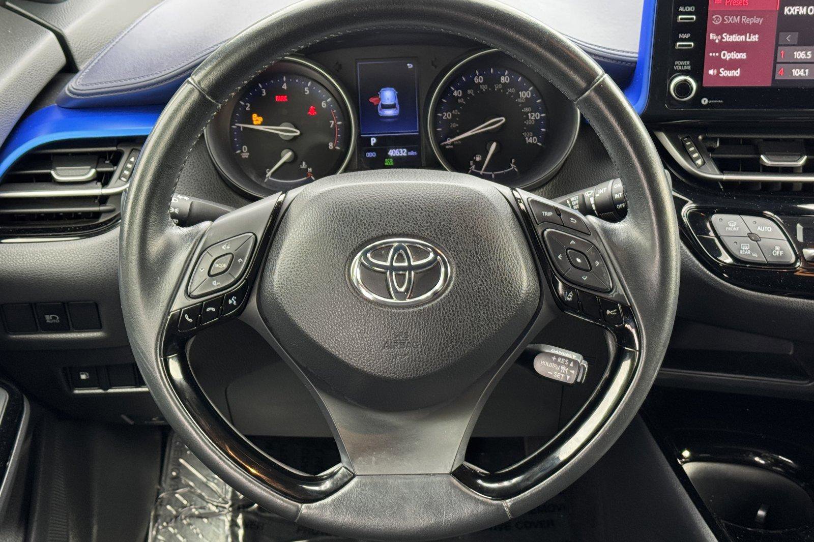 Used 2020 Toyota C-HR XLE FWD image 15