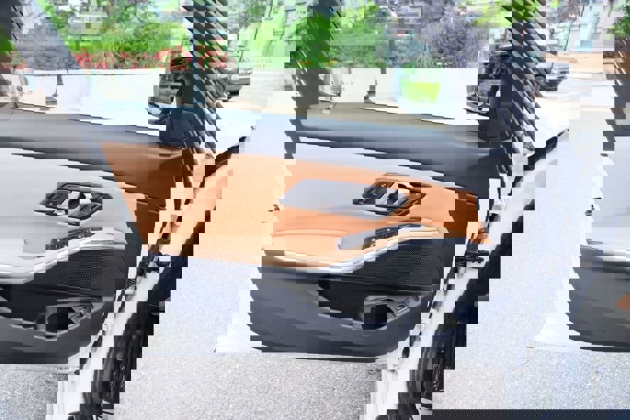 Used 2024 BMW 330i Sedan image 17