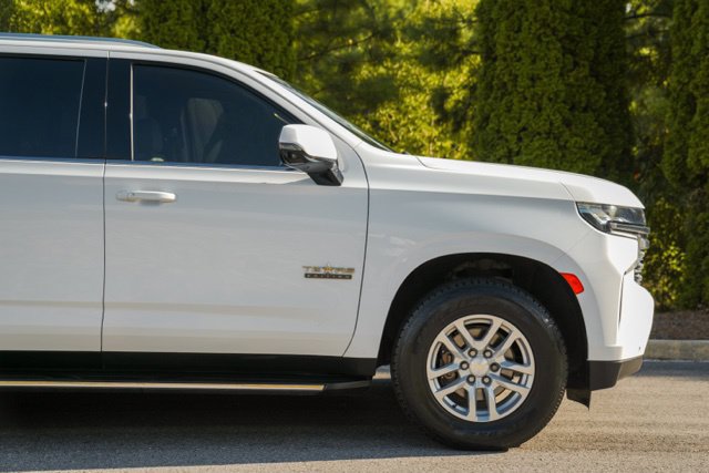 Used 2021 Chevrolet Tahoe LT w/ Luxury Package RWD image 10