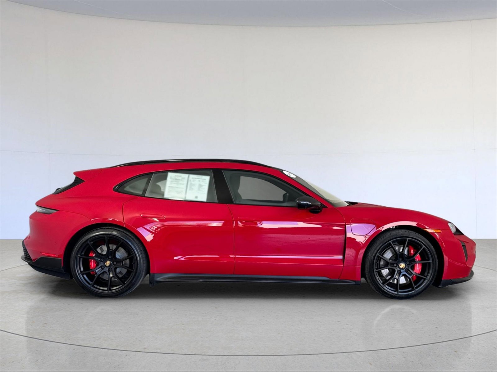 Used 2024 Porsche Taycan GTS image 9