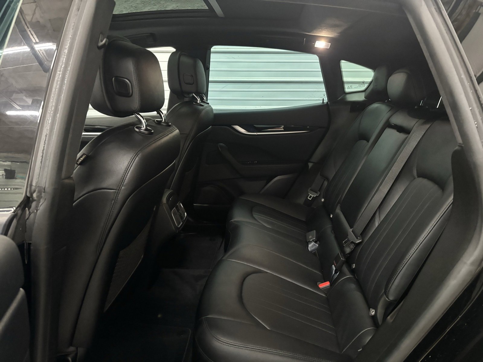 Used 2018 Maserati Levante image 25