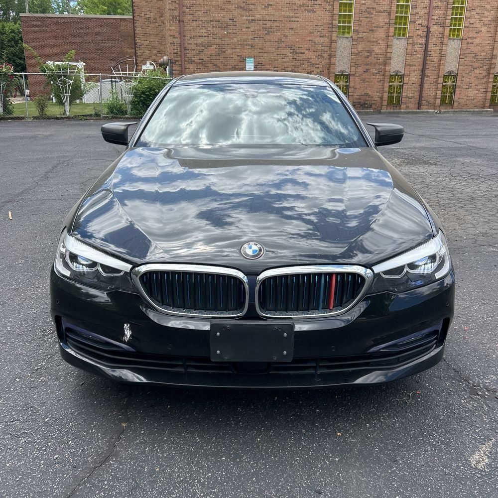 Used 2018 BMW 530e xDrive AWD/4WD image 2