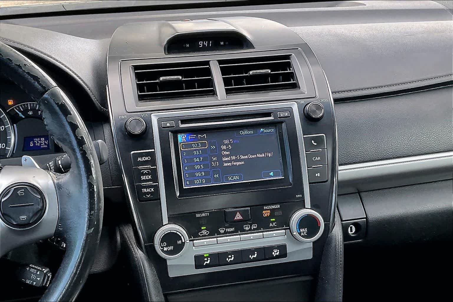 Used 2012 Toyota Camry SE FWD image 15
