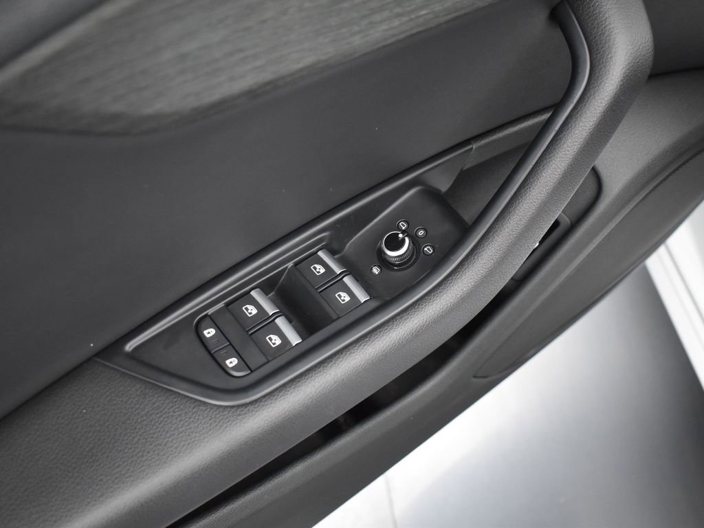 Used 2020 Audi A4 2.0T Premium w/ Convenience Package image 10