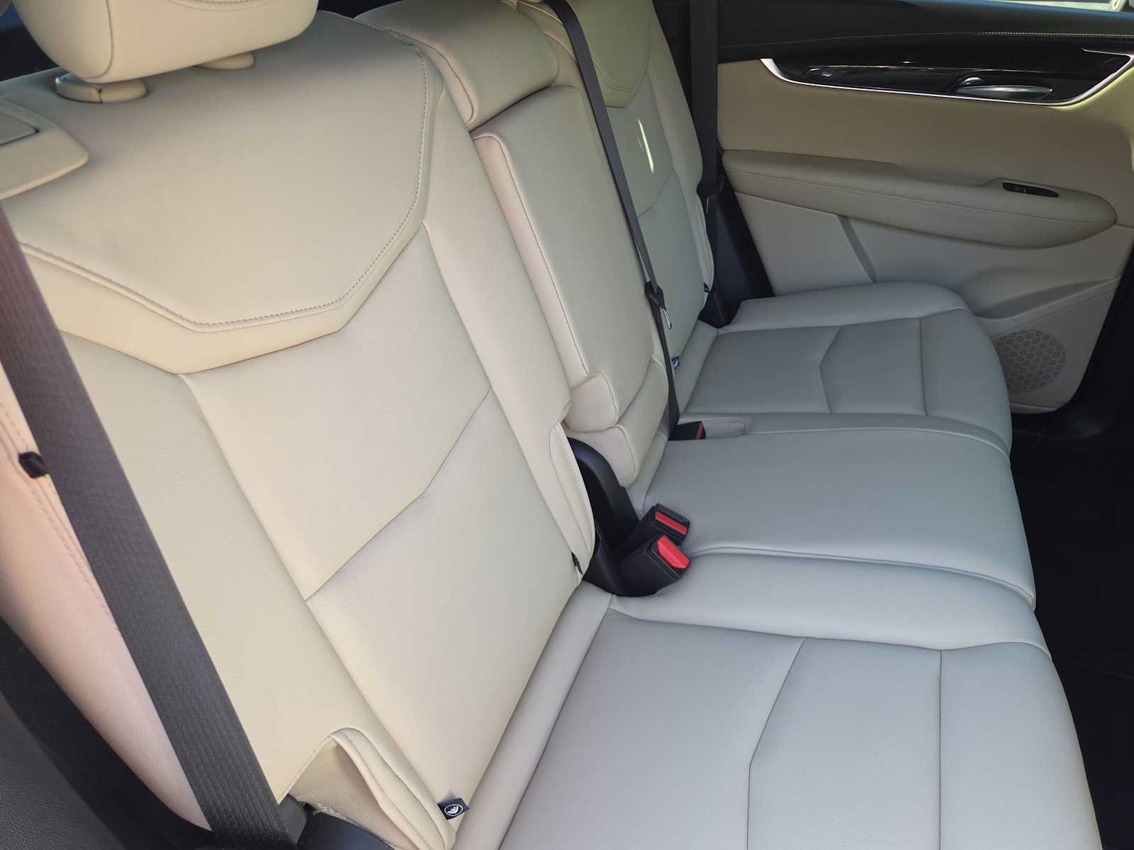 Used 2019 Cadillac XT5 AWD image 26