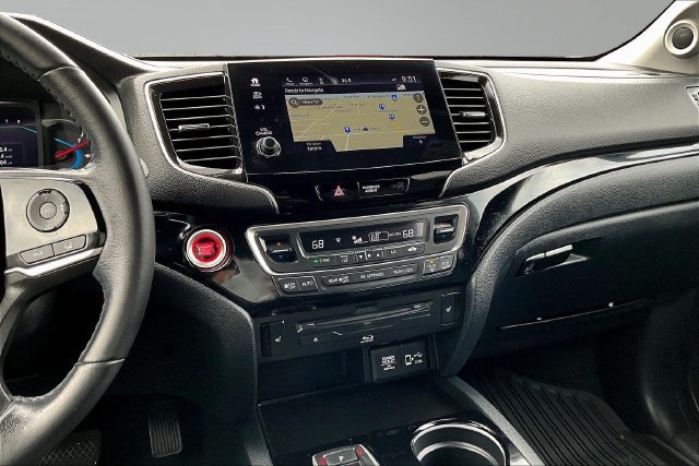 Used 2022 Honda Pilot Touring image 9