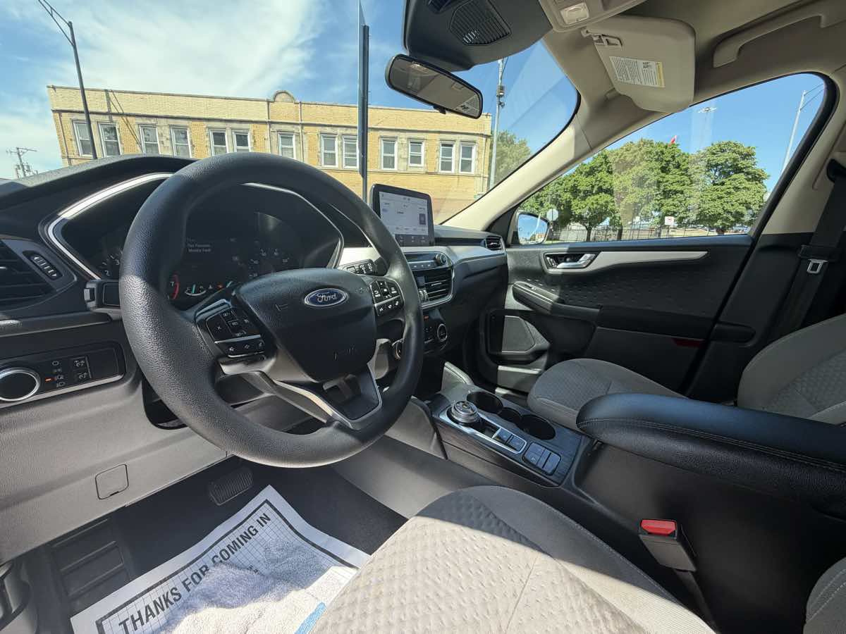 Used 2020 Ford Escape SE FWD image 12