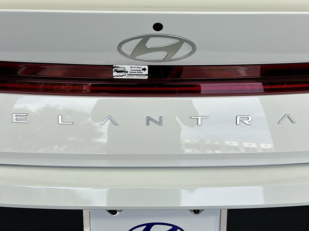 New 2026 Hyundai Elantra Blue image 20