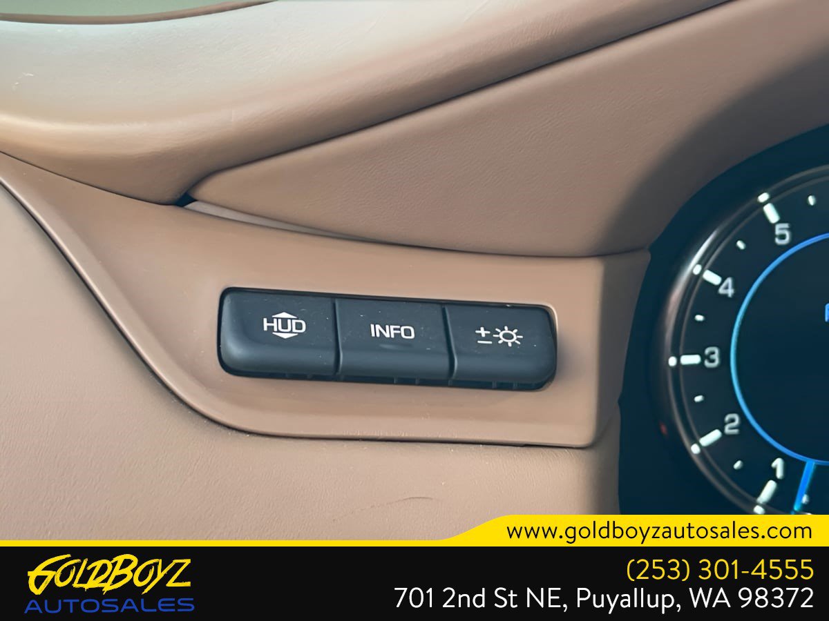 Used 2017 Cadillac Escalade ESV Platinum image 60