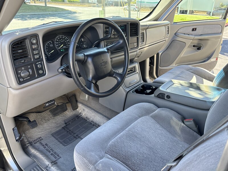 Used 2000 Chevrolet Silverado 2500 LS w/ Firm Ride Suspension Pkg AWD/4WD image 21