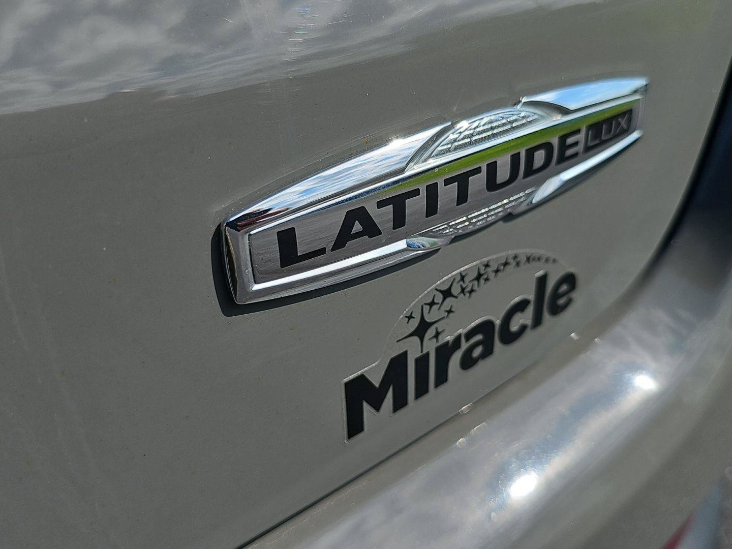 Used 2024 Jeep Compass Latitude AWD/4WD image 29