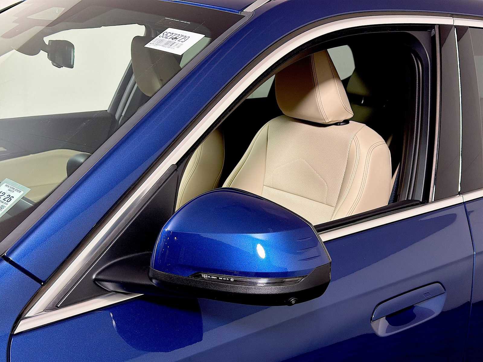 Used 2025 BMW X1 xDrive28i w/ Premium Package image 29