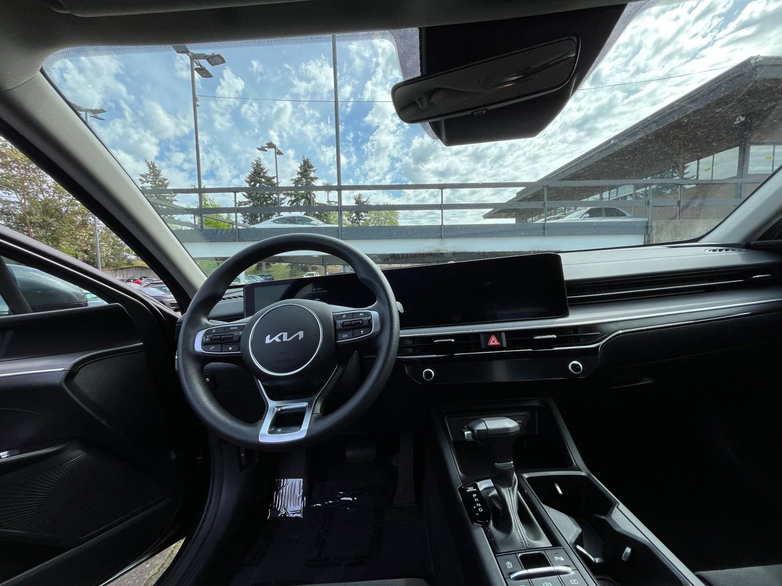 Used 2025 Kia K5 LXS FWD image 34