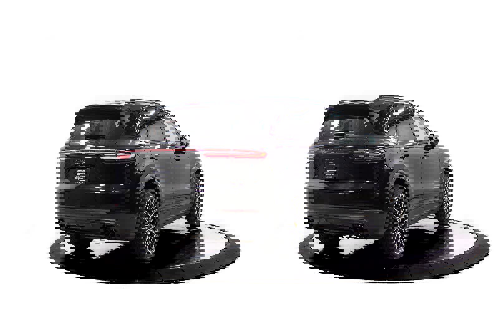 Certified 2023 Porsche Cayenne S Platinum image 7