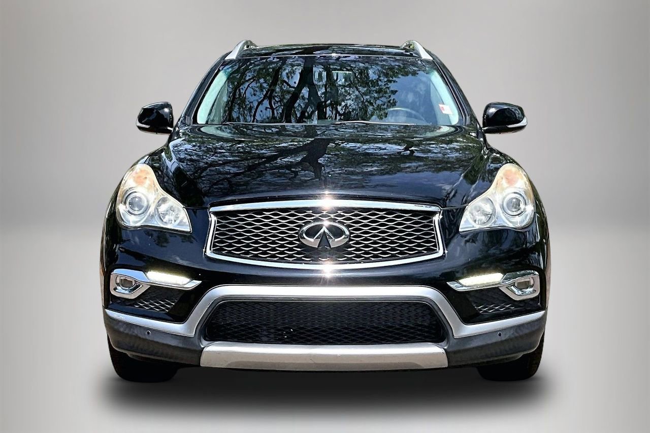 Used 2017 INFINITI QX50 2WD w/ Premium Plus Package image 3