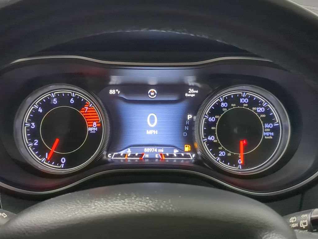 Used 2019 Jeep Cherokee Limited AWD/4WD image 36