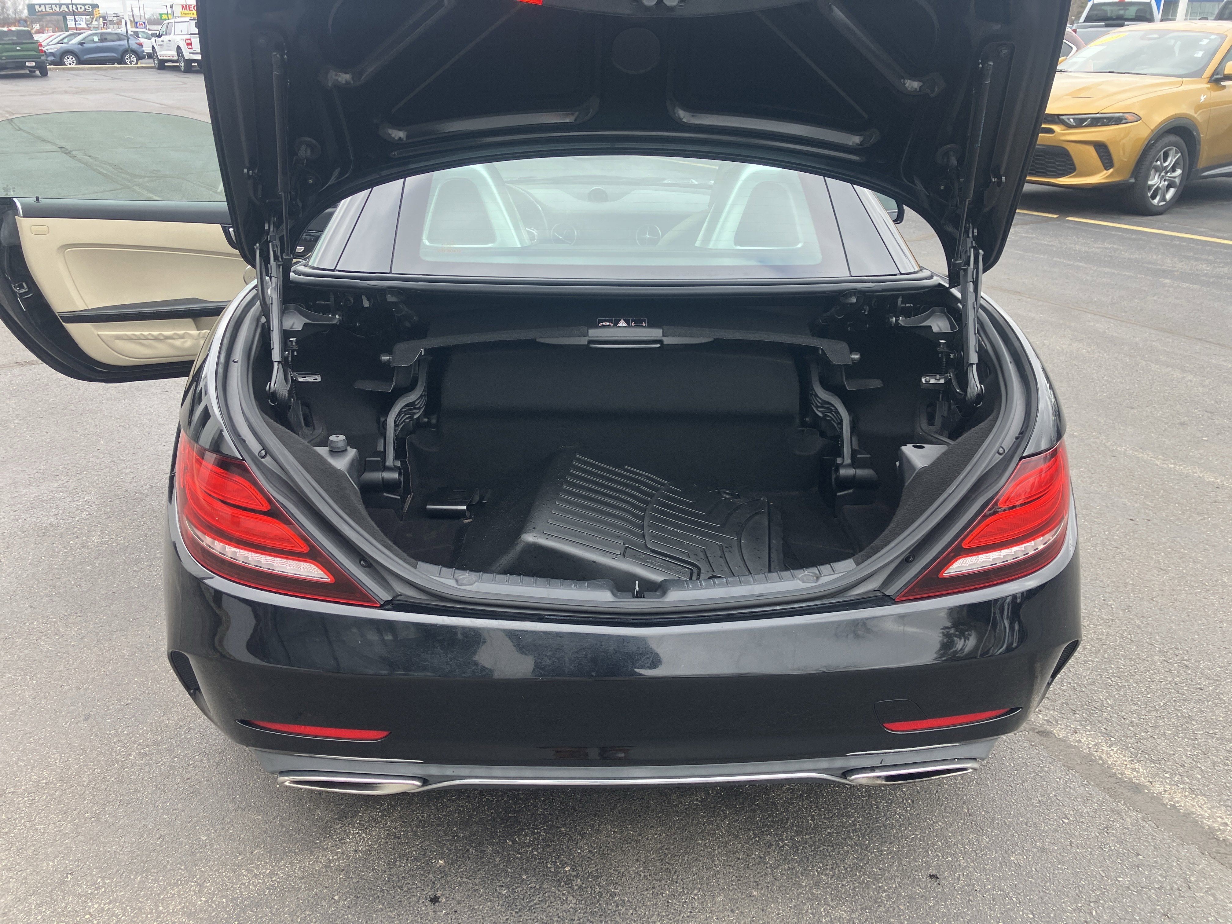 Used 2019 Mercedes-Benz SLC 300 image 15