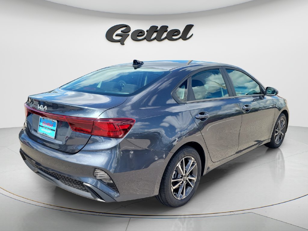 Used 2024 Kia Forte LXS FWD image 5