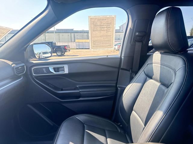 Used 2020 Ford Explorer XLT w/ Equipment Group 202A RWD image 24