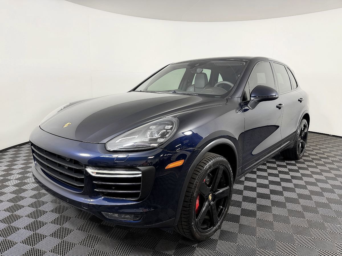 Used 2016 Porsche Cayenne Turbo AWD/4WD image 2