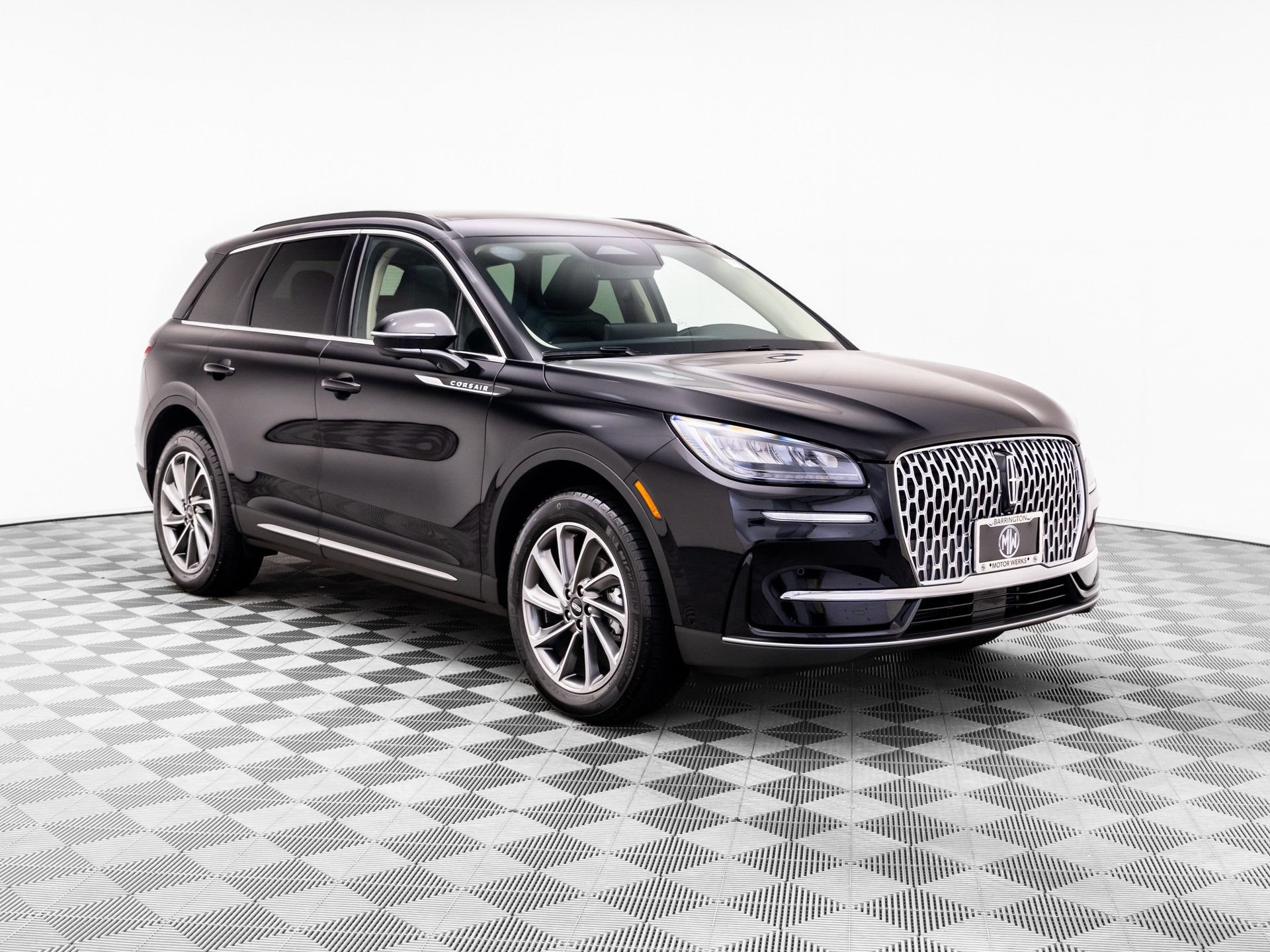 Used 2025 Lincoln Corsair AWD w/ Equipment Group 101A image 7