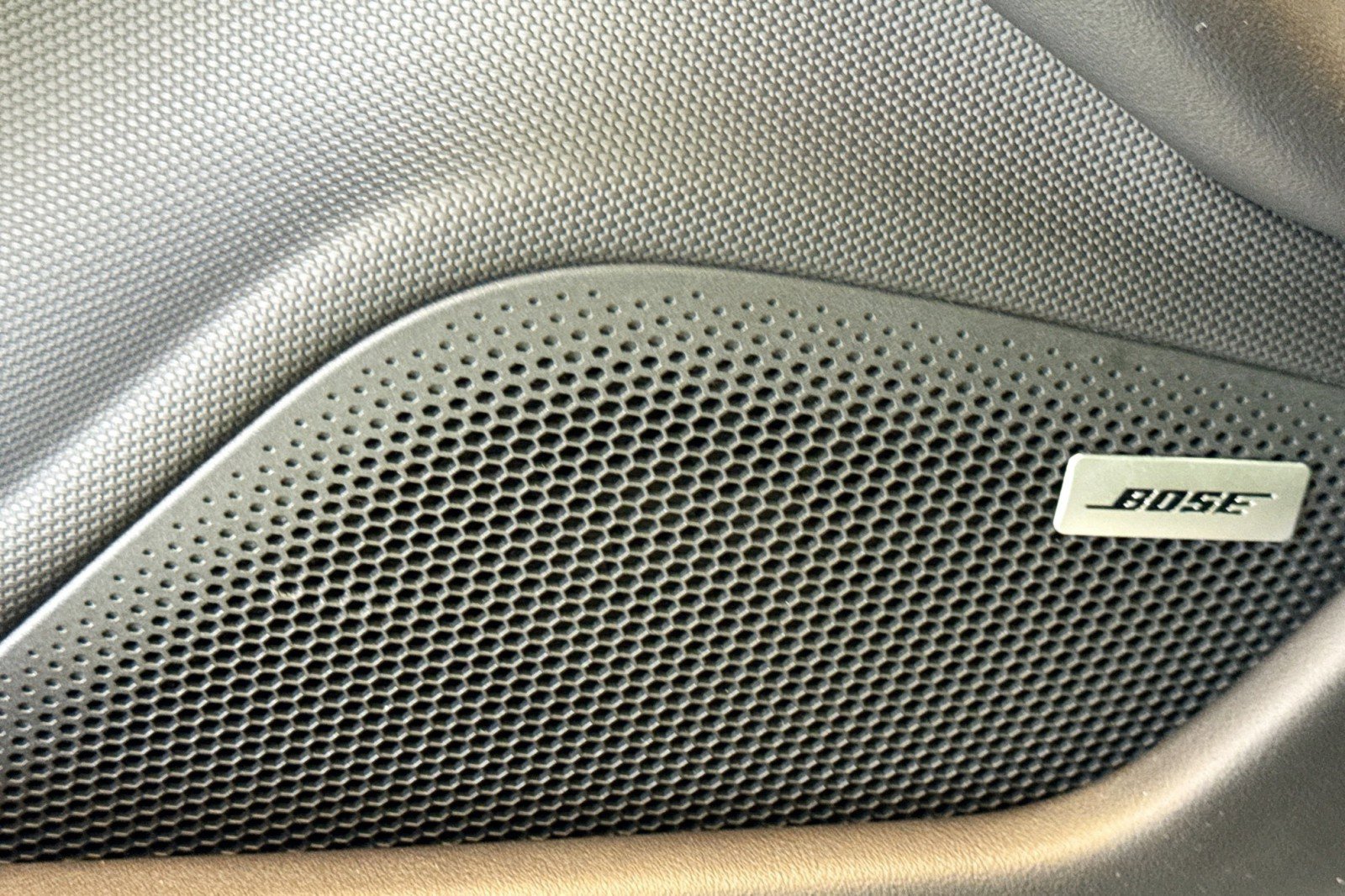 Used 2022 Porsche Taycan image 17